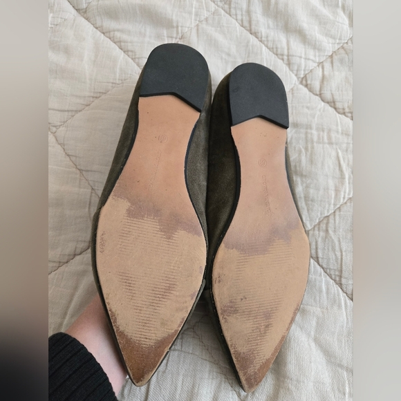 Crown Vintage Olive Green Suede Women Pointy Toed Flats Holiday Fall | 8.5 - Picture 2 of 8